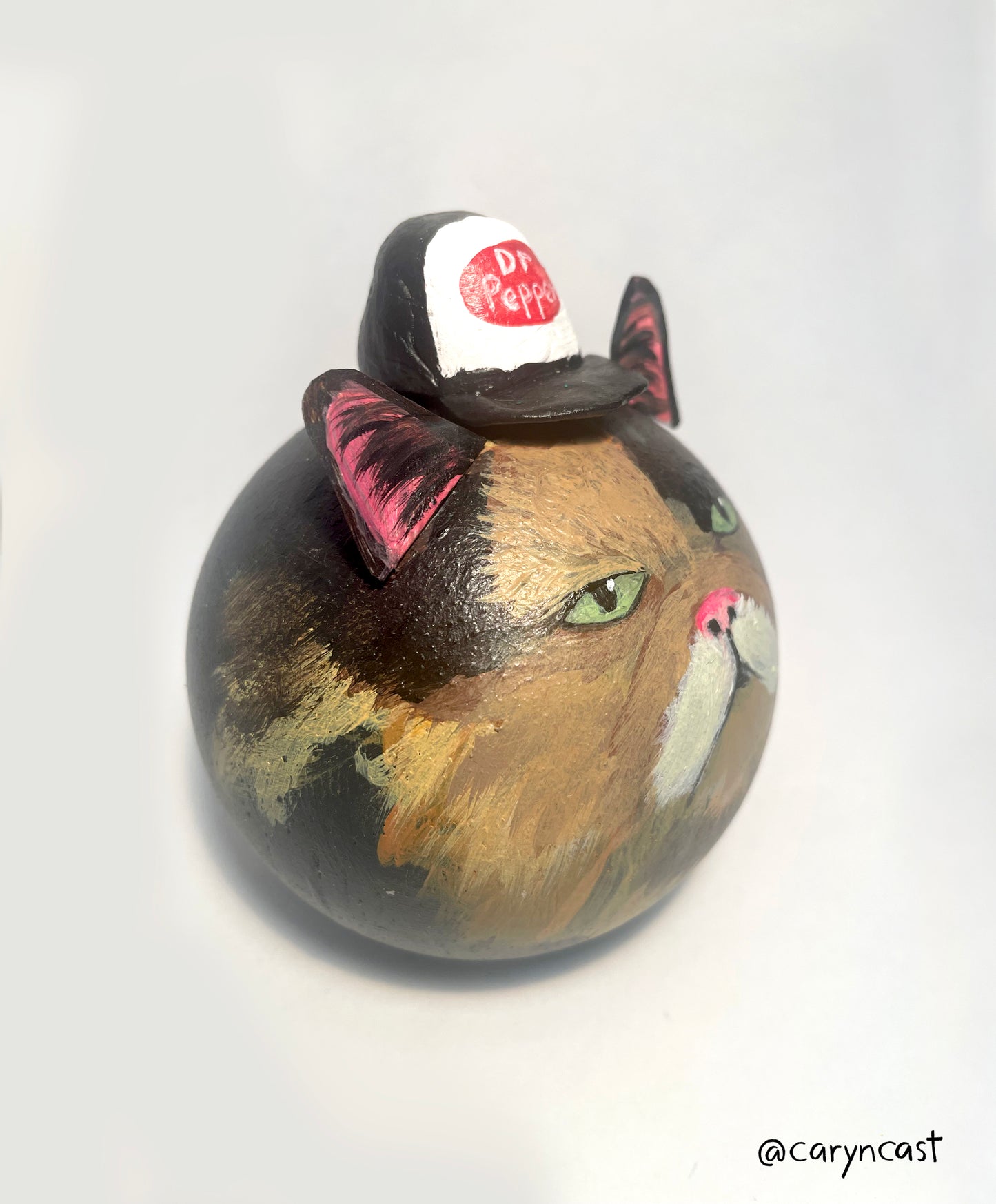 Houdini DP Kitty Paperweight